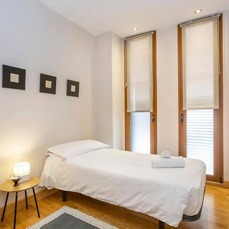Marieta Apartment By The Castle With Ac Alicante Dış mekan fotoğraf