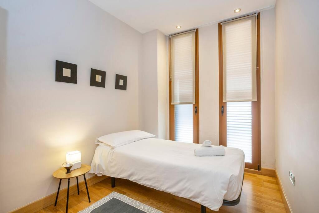 Marieta Apartment By The Castle With Ac Alicante Dış mekan fotoğraf